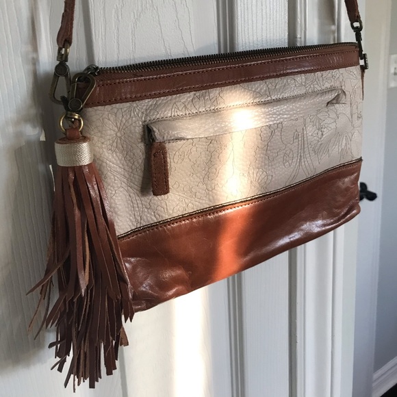 🛍3 for $25🛍 Leather SAKROOTS convertible clutch - Picture 1 of 9